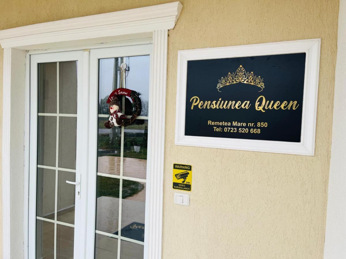 Pensiunea Queen Remetea Mare Bagian luar foto
