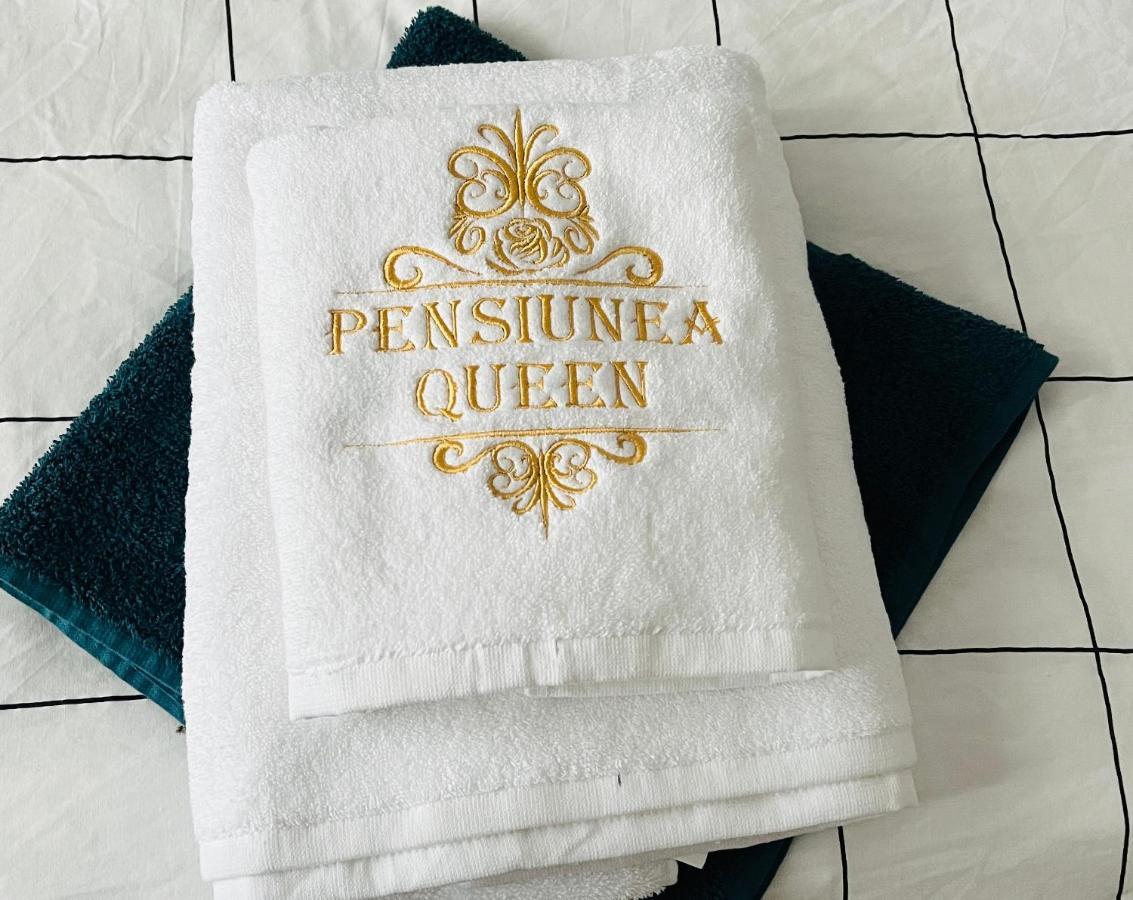 Pensiunea Queen Remetea Mare Bagian luar foto